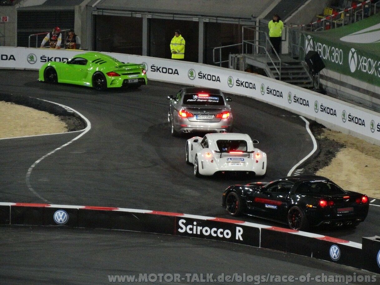 Auch Traumwagen drehen hier ihre Runden