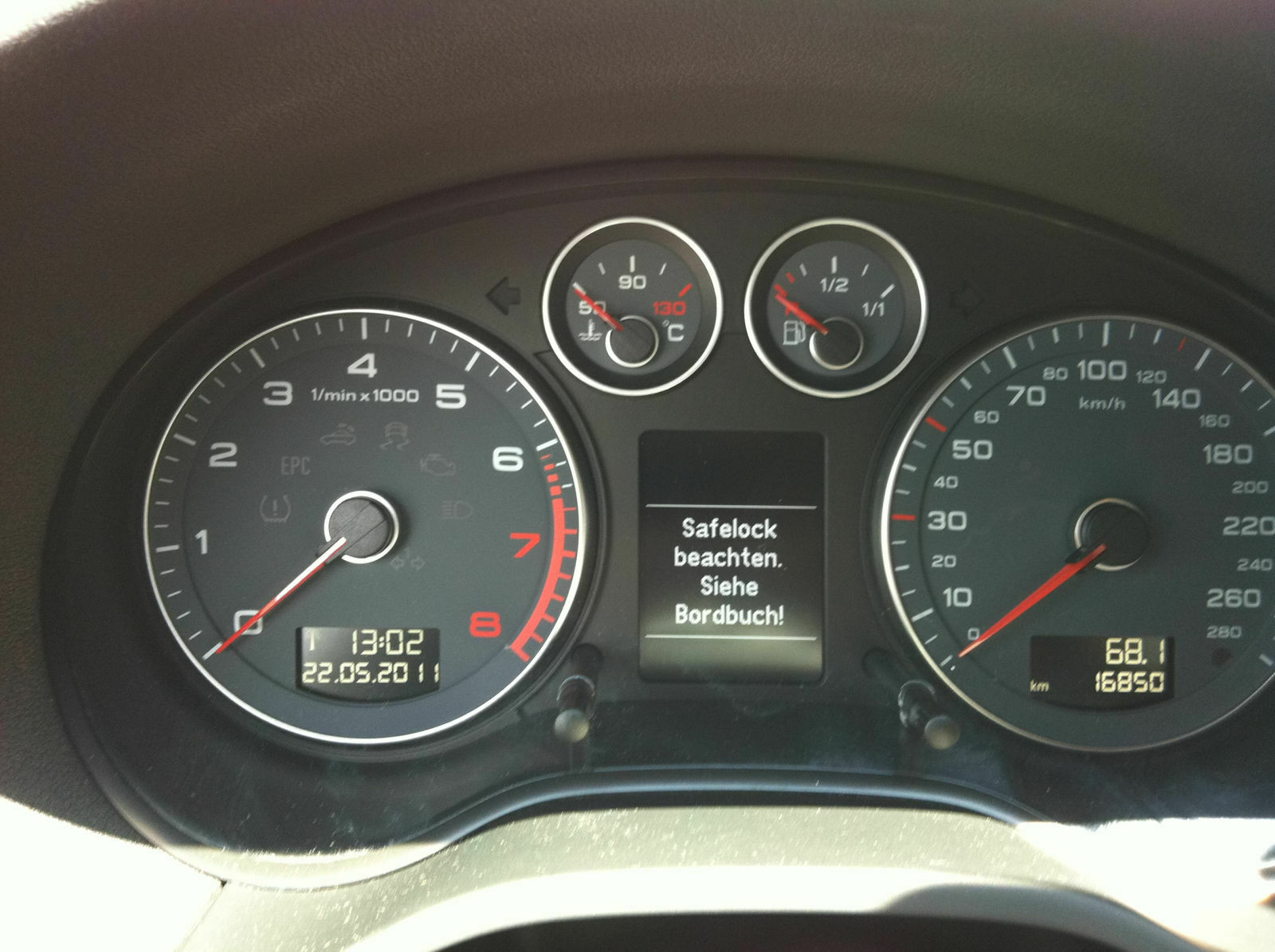 2 Anzeigen beim A3 MJ 2011 im FIS entdeckt... (Safelock + neues Übersichtsmenü)