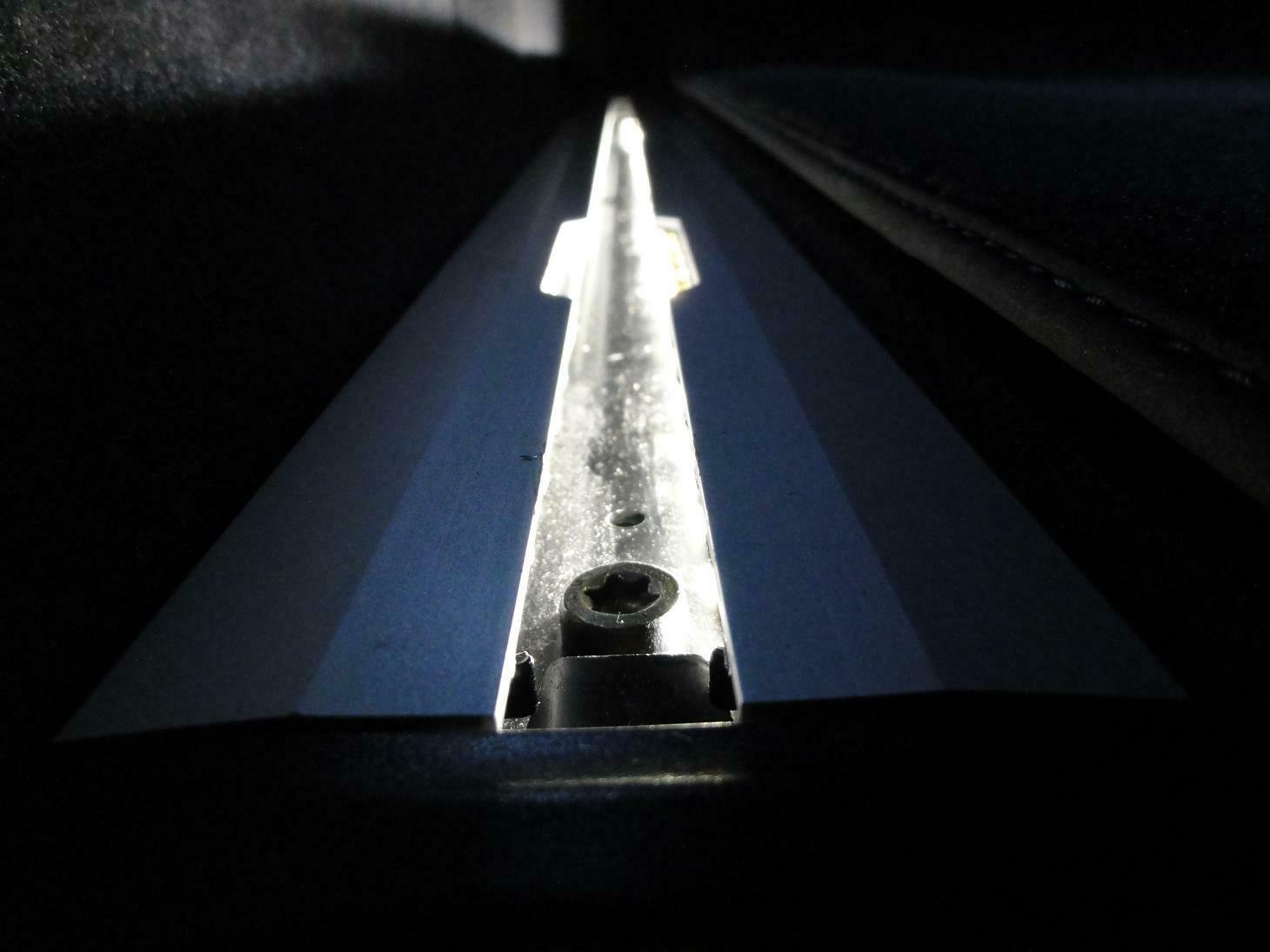 Kofferraum-Schienenbeleuchtung