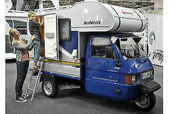 Piaggio-ape-wohnmobildreirad-articleopeningimage-261701e1-392461