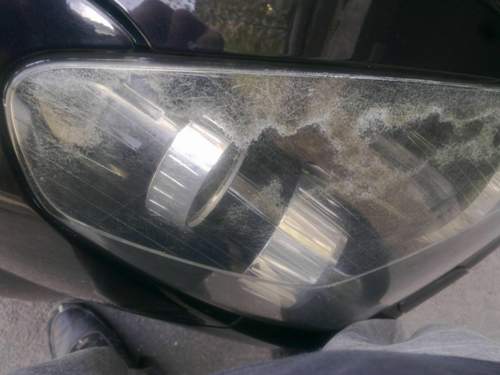 Rechter Scheinwerfer