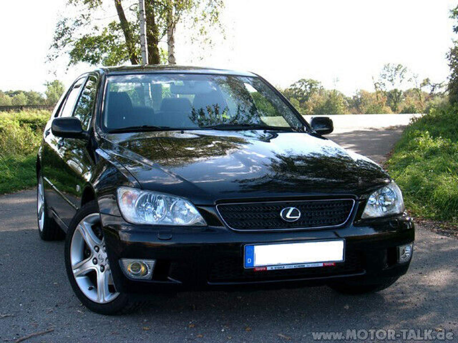 Lexus IS 200 Onyx Black : Lexus IS XE1 200 Test : Testberichte : #204126983