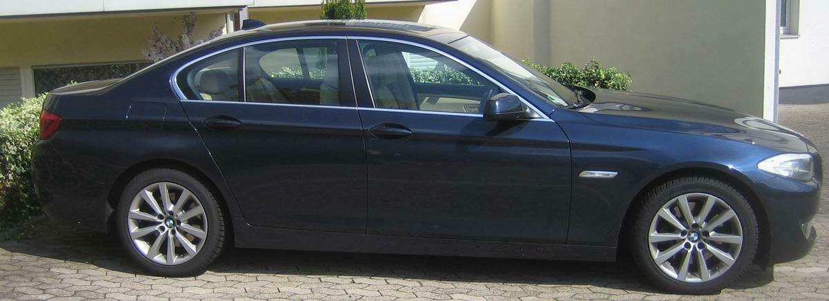 Sophistograu bestellt aber unglücklich. Welche Farbe hat der hier?