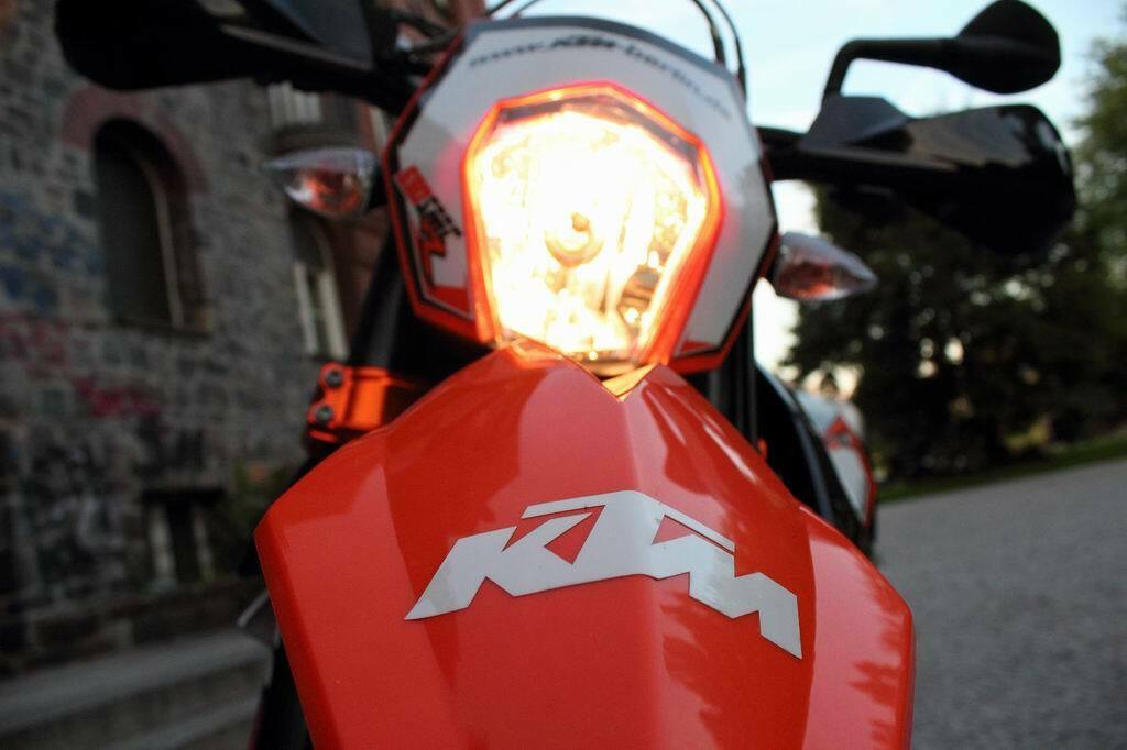 Wenig reizvoll -  Der Frontscheinwerfer