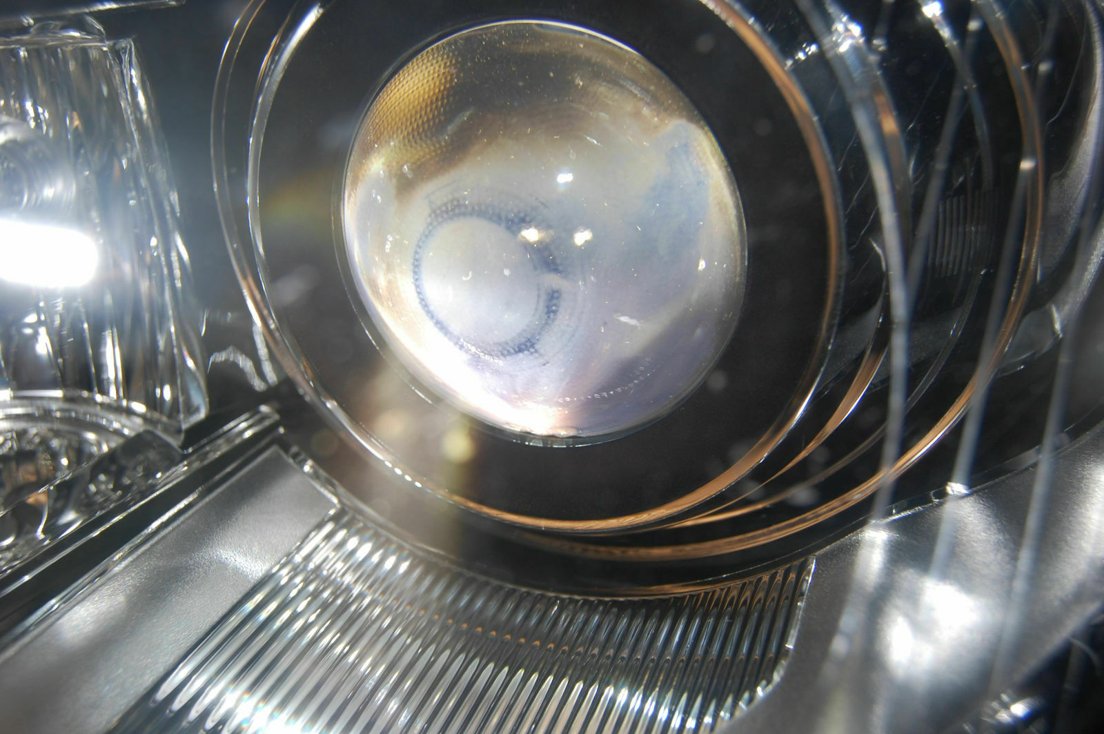 Xenon Scheinwerferlinse verschmutzt!