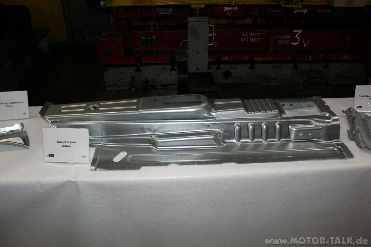 Adam-Premiere in Paris