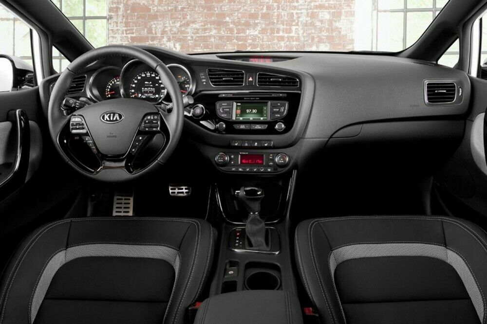 Bekannter Innenraum im Pro Ceed