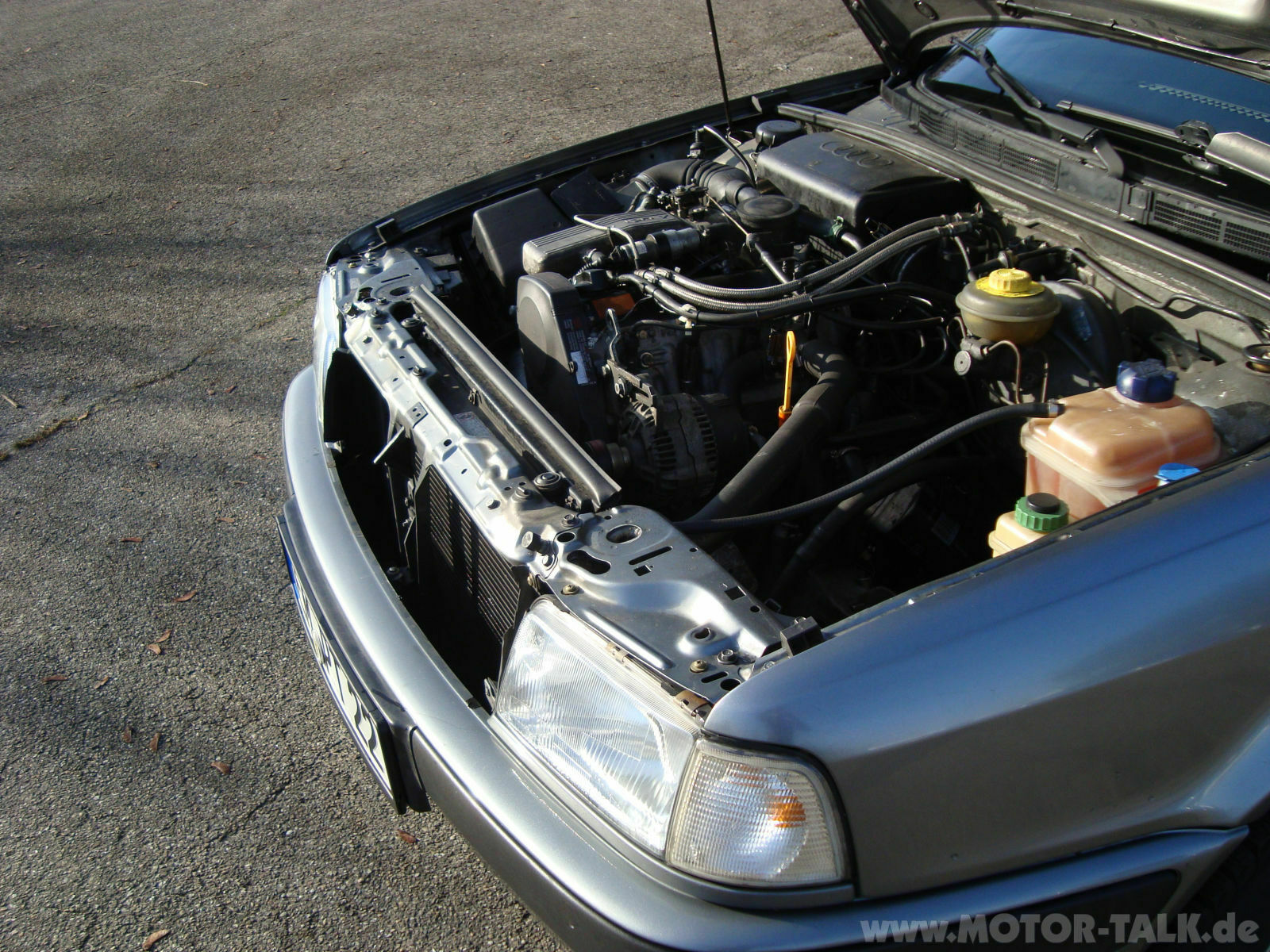 Audi 80 B4 (8C) 2.0E Test