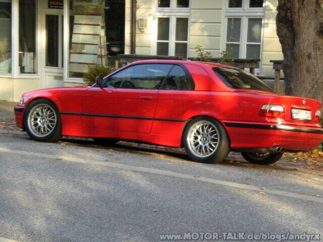 Alte Autos die noch zum täglichen Strassenbild gehören....