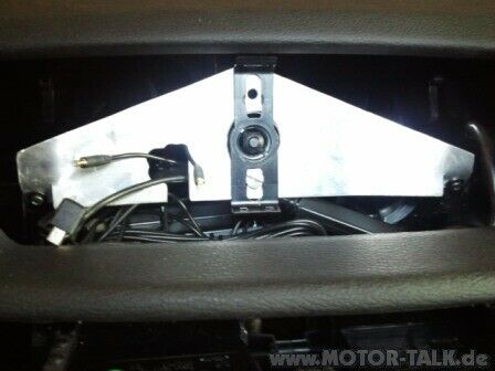 Mobiles Navi mit Rückfahrkamera