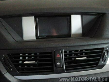 Mobiles Navi mit Rückfahrkamera