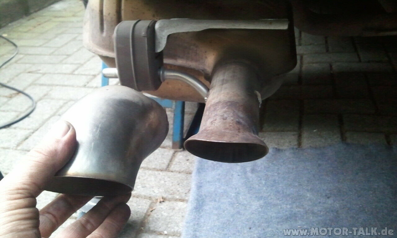 A6 Auspuffblenden (Original Audi Zubehör)