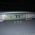 Ein zweites Display zeigt den Verbrauch.