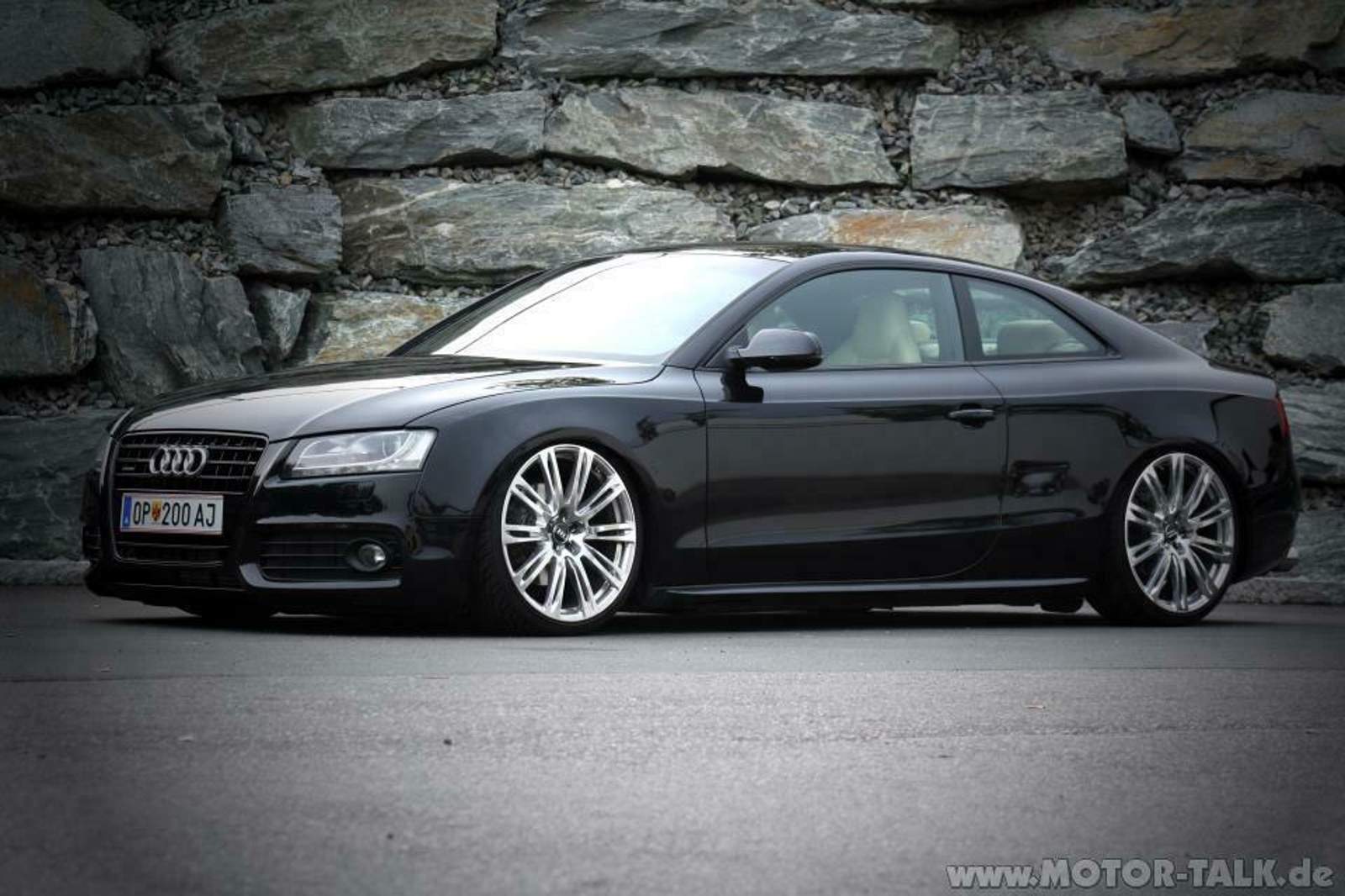 303949-166520816769350-166330093455089-315855-1524582198-n