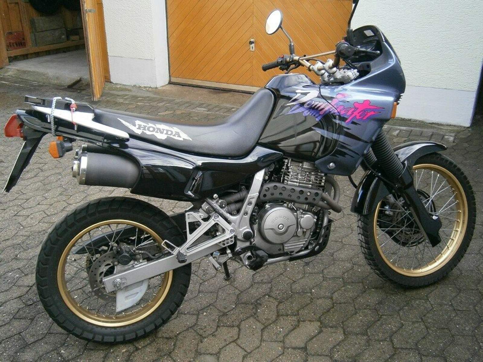 Honda dominator nx 650 : Biete