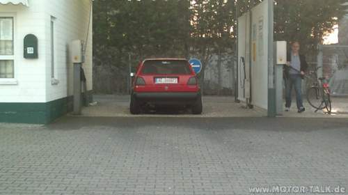 16032012094-2131667159787389325-1