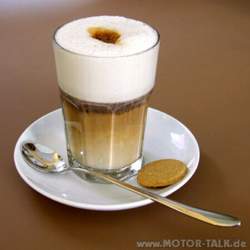 Latte-macchiato