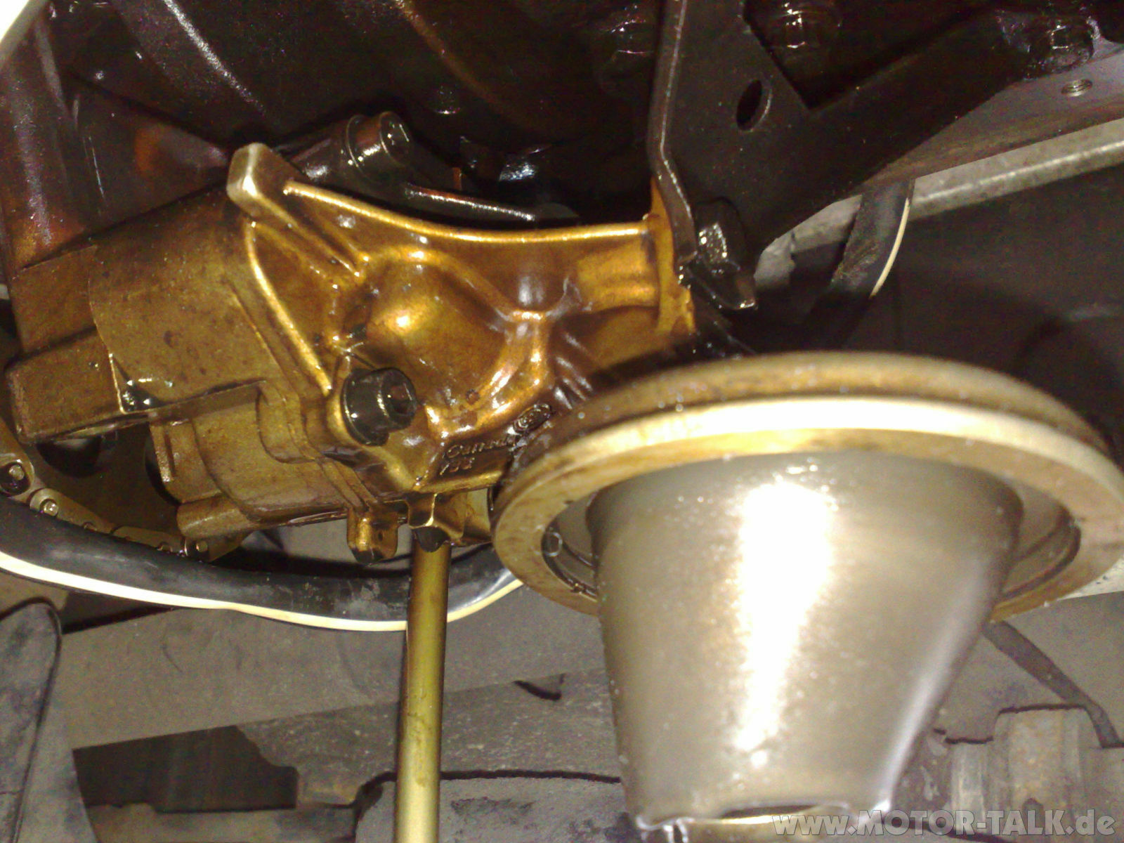 Wie wird die Kettenspannung der Ölpumpe beim ABU 1,6 75 PS eingestellt?