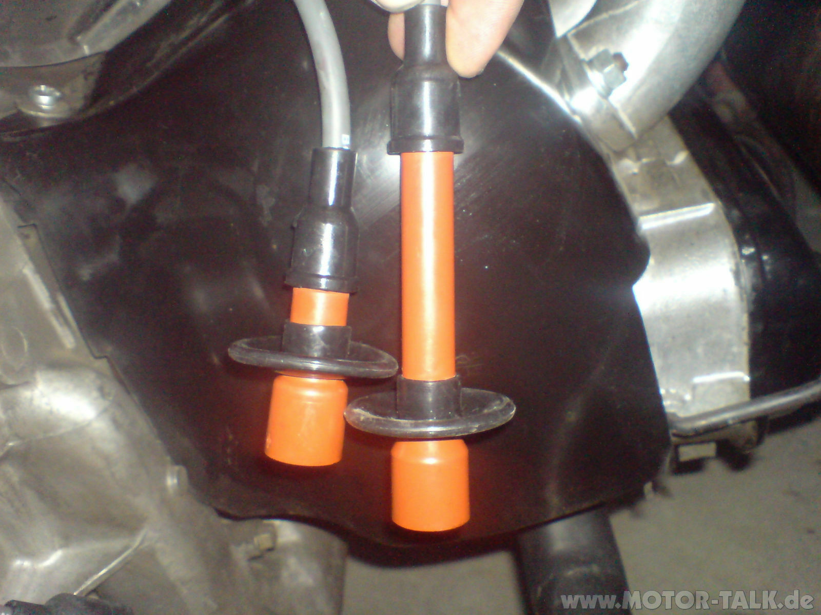 Kerbe im Verteiler -> Zylinder 1