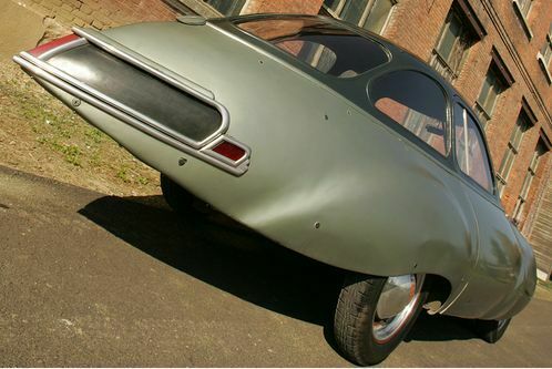 Ein Auto wie ein Alien