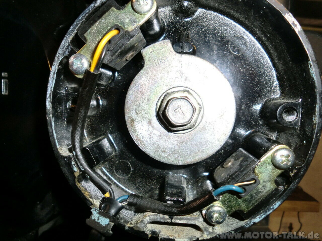 1100 UT quallmt beim anlassen und DFI und Warnleuchte Blinkt?