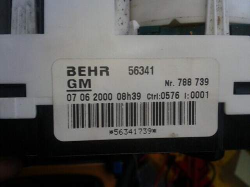 Aufkleber auf der Bedieneinheit