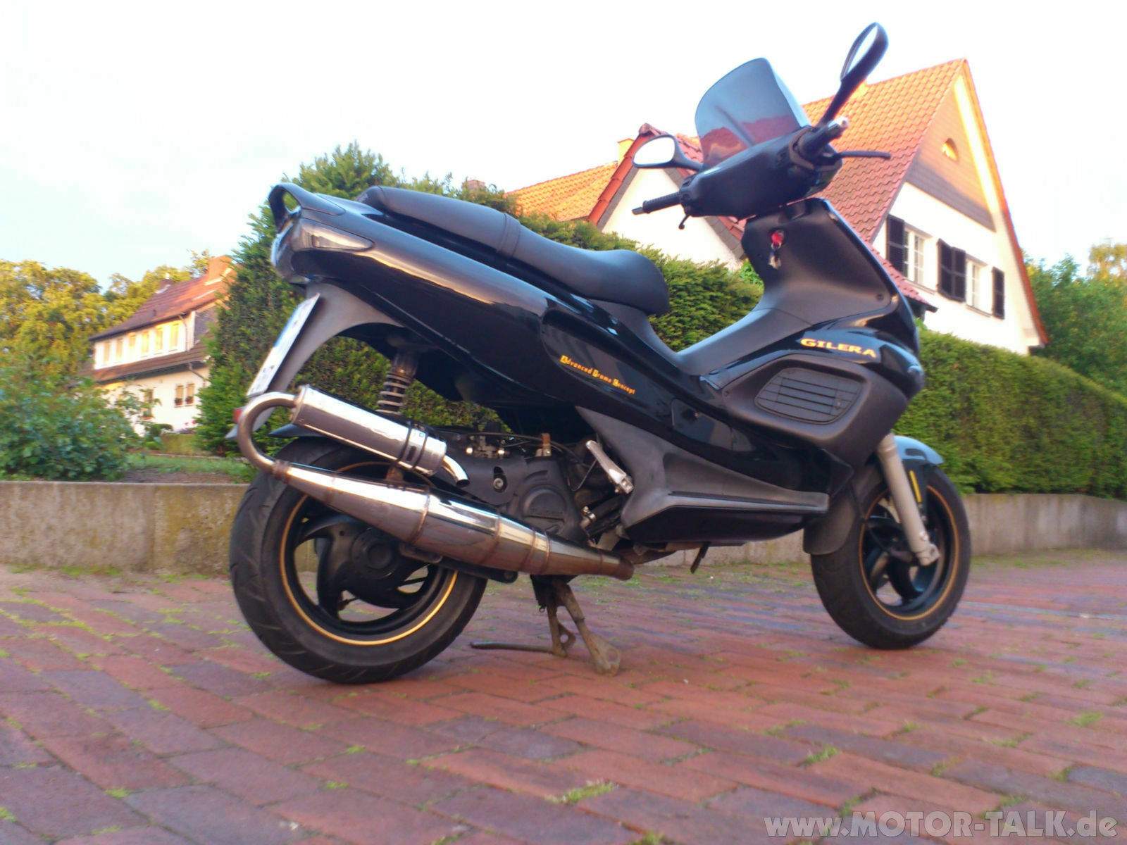 Biete Gilera Runner FXR 180 mit PM Zylinder und Scorpion