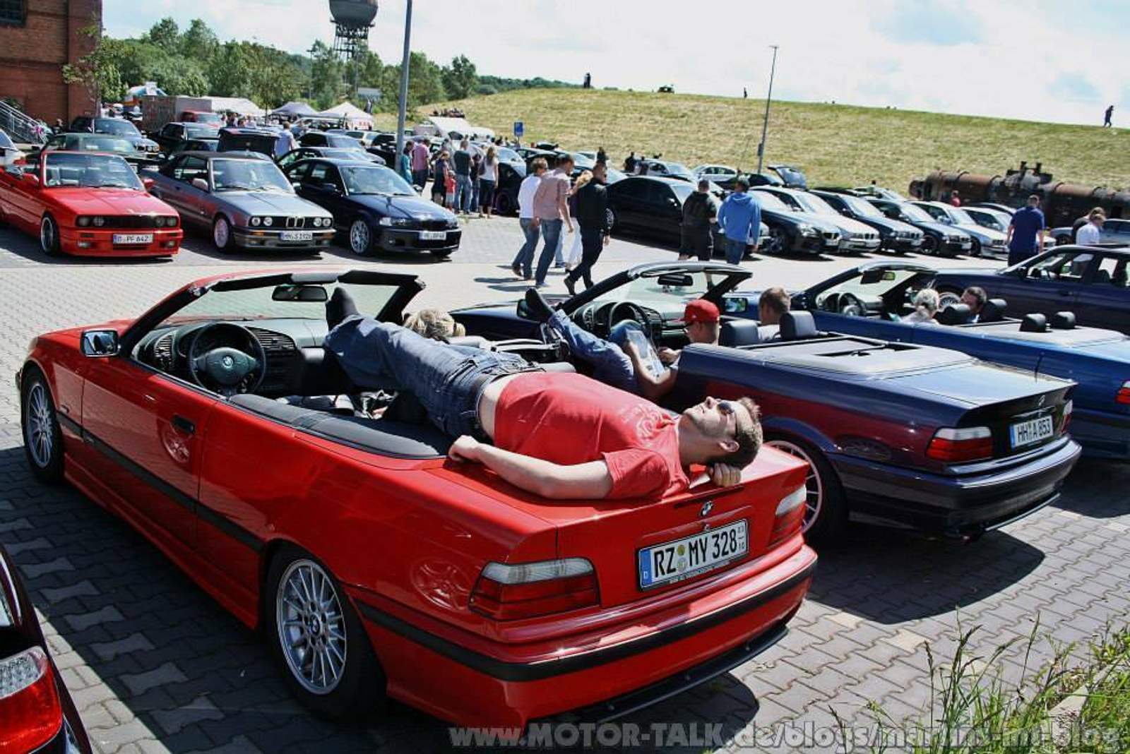 1004428-10152930241795296-2021593610-n