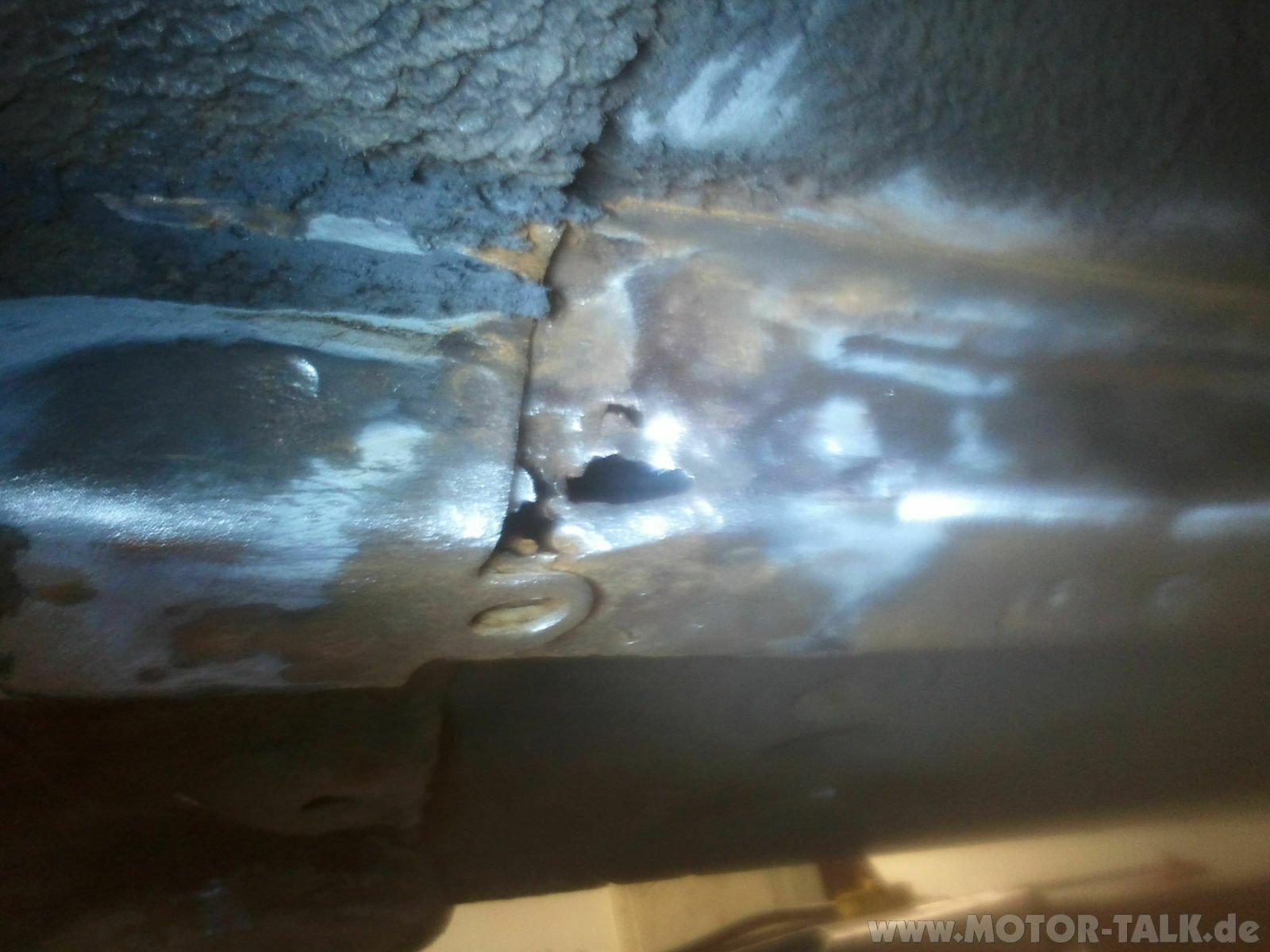 Mazda 6 GH rostet an der Tür