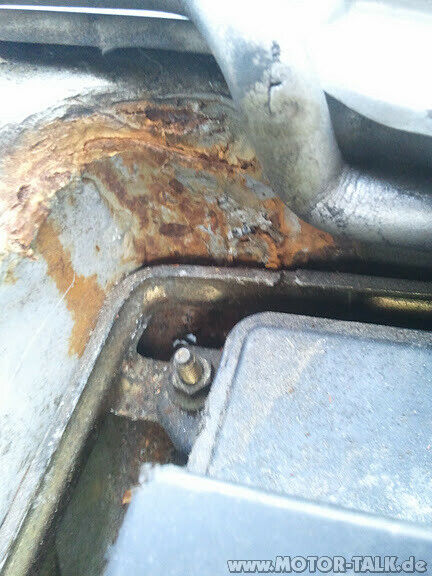 Mazda 6 GH rostet an der Tür