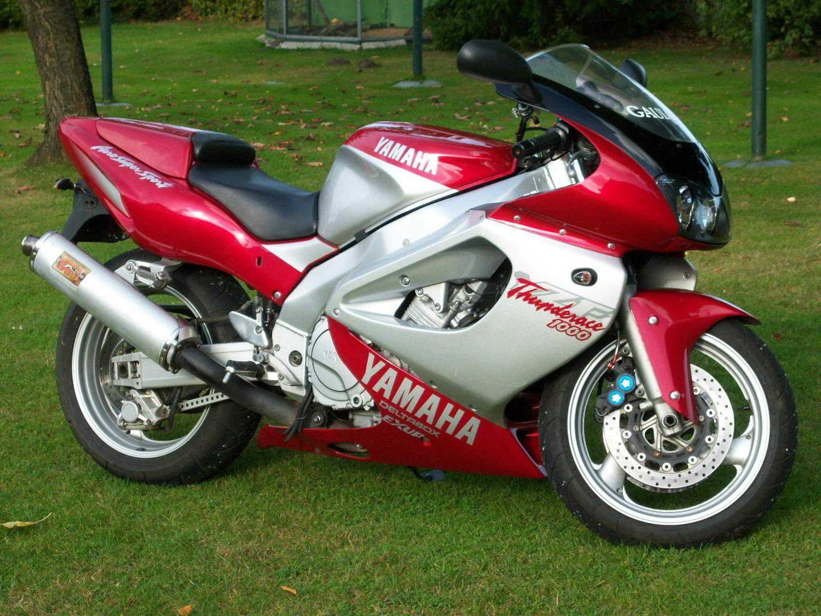 Yamaha YZF 1000 R Thunderace Zu Verkaufen Biete yamaha-yzf-1000-r-thunderace-zu-verkaufen-biete
