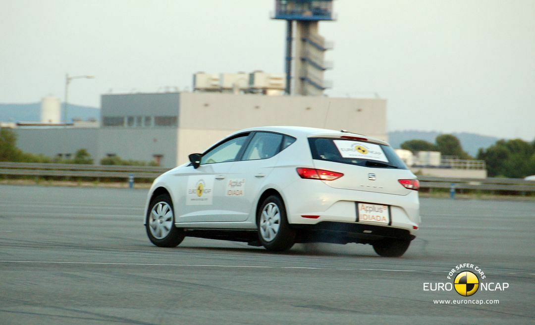 Der Leon beim ESP-Test: Beide Autos erreichen 71 Prozentpunkte bei den Assistenzsystemen.