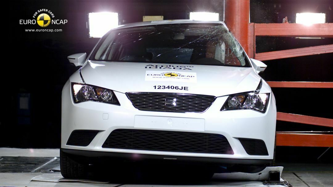 Der Seat Leon bietet selbst bei diesem Aufprall guten Insassenschutz.