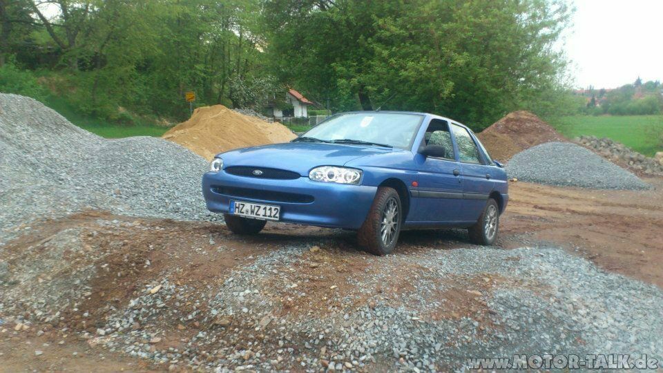 Ford Escort Mk7 1.4 Test