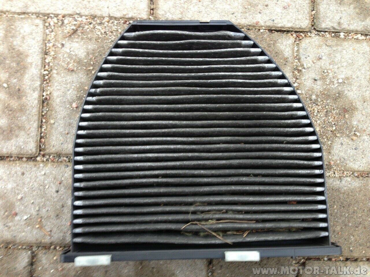 Eure Meinung zum Zustand Pollenfilter nach 6 Monaten und 7T km?