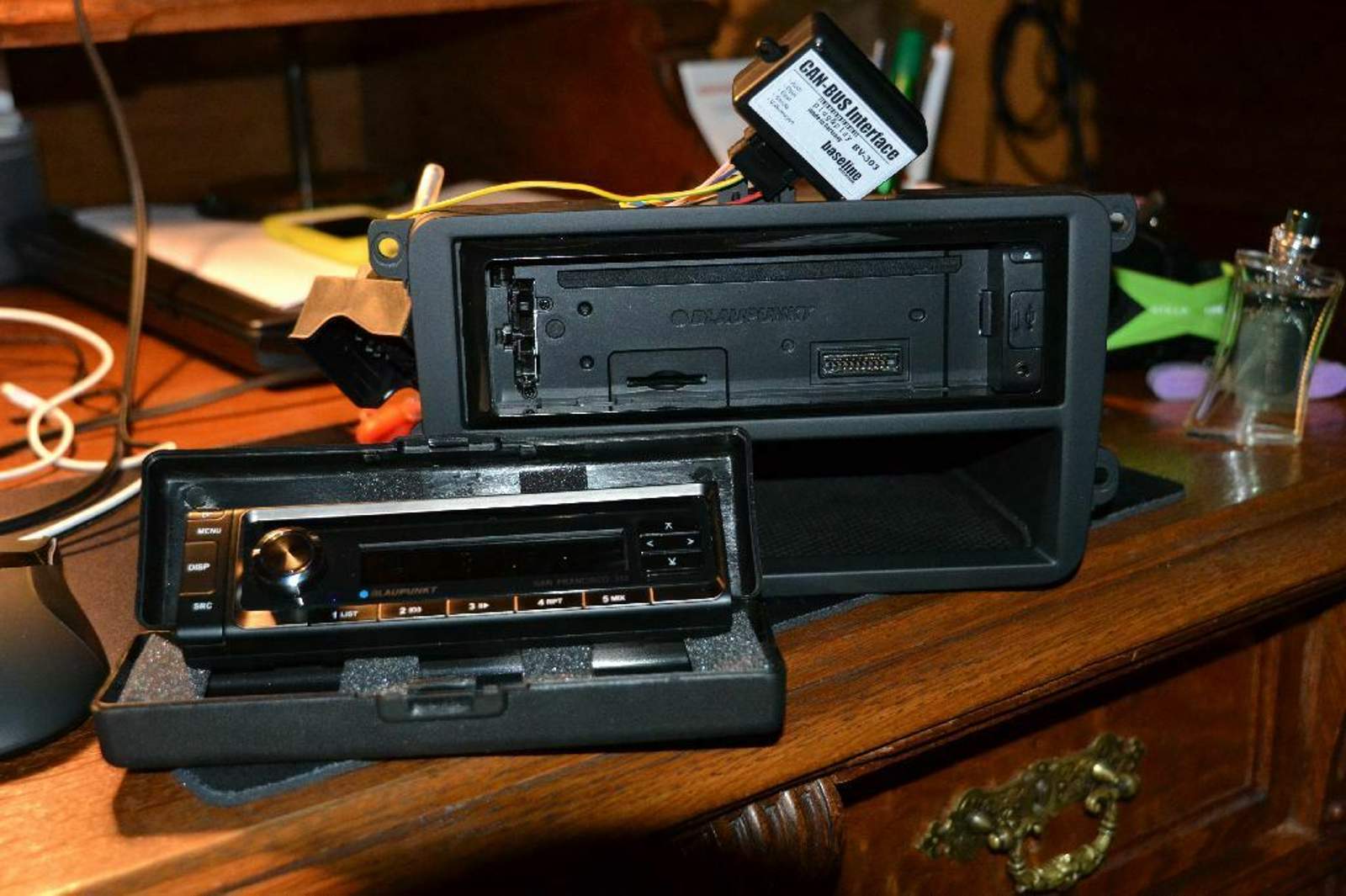 Radio, Can Bus, Din 2 Schacht. Blaupunkt San Francisco 310 mit CAN