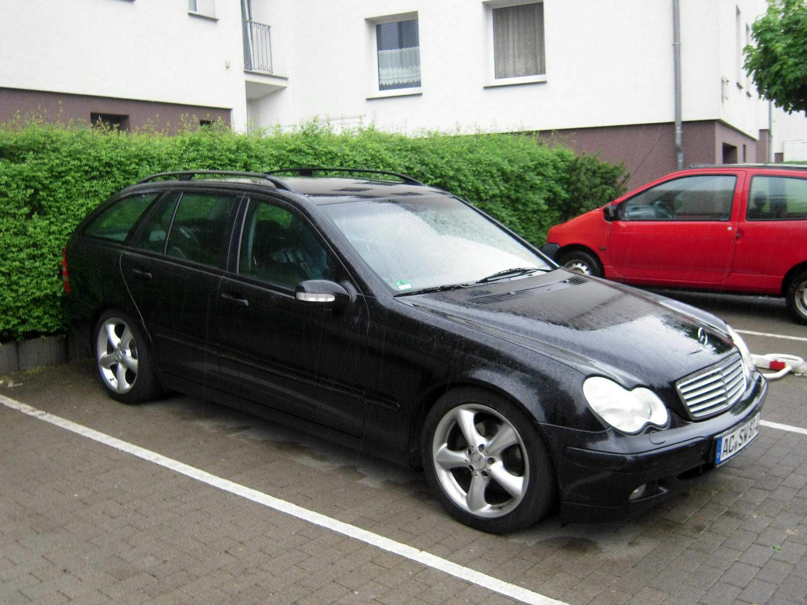Mercedes w/s203 c 200 kompressor : Biete