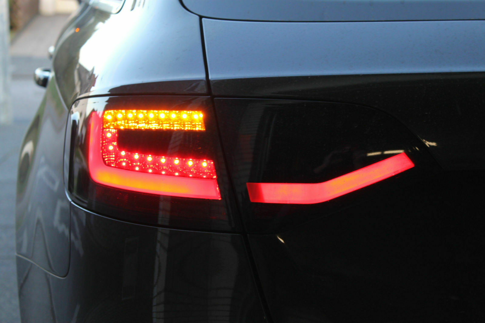 Litec Lightbar Rückleuchten Avant schwarz-rauch