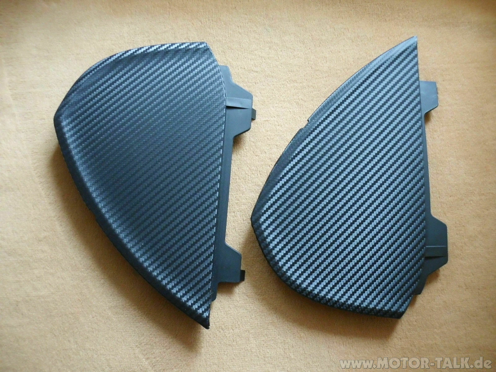 23-03-2012-mein-ttrs-carbonfolie-atm-seitenblende-0003