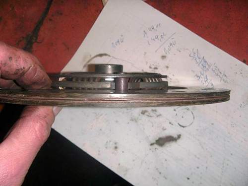 5mm Blech zw. Federn