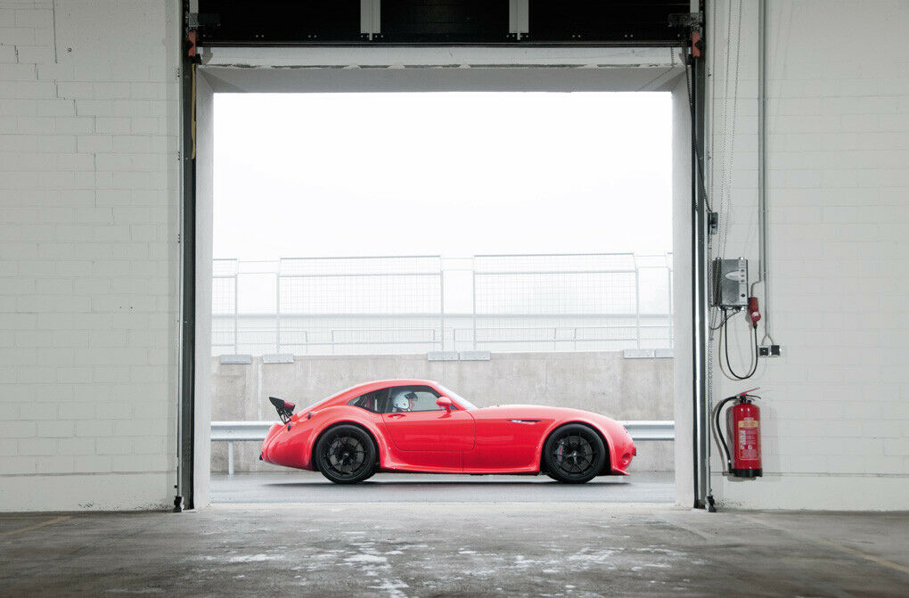 Das Fahrwerk des Clubsport-MF4 ist vollständig verstellbar.