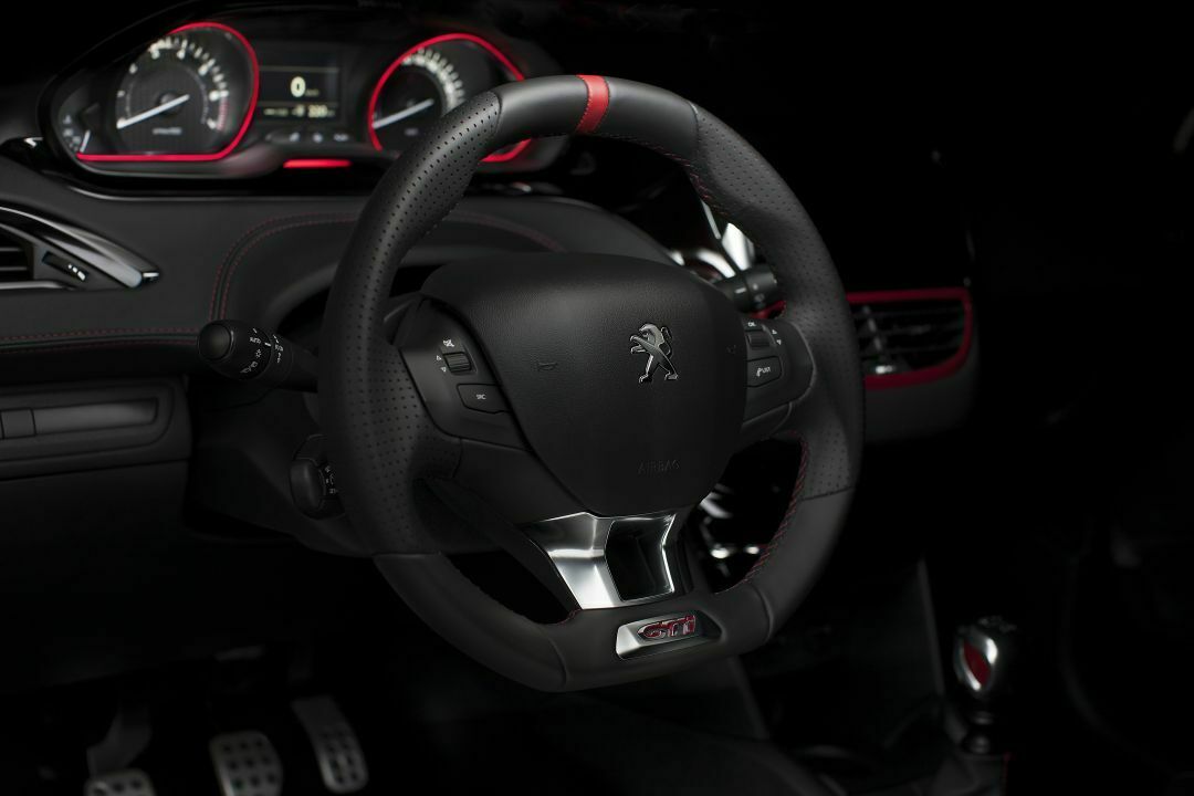 Cockpit: Peugeot 208 GTi