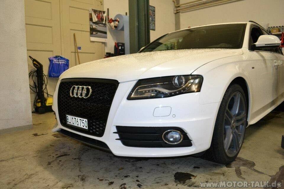 Wabengrill auch für den A4 8K.. siehe Bild..