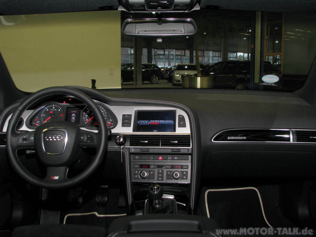 Nachrüstung Audi Exclusive Leder Armaturenbrett im Dicken