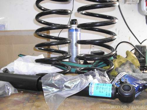 Die Neuen Stoßdämpfer & Verstärkungsfede