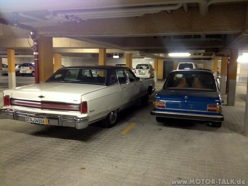 Zulassung mit roten Fahrtrichtungsanzeigern