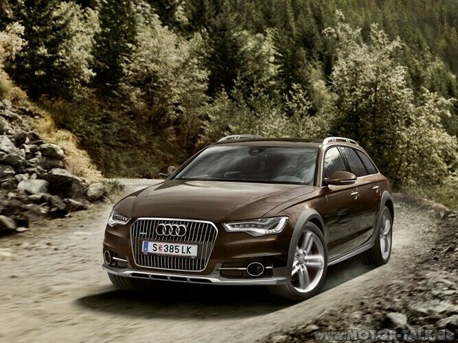 Folieren eines schwarzen A4 allroad