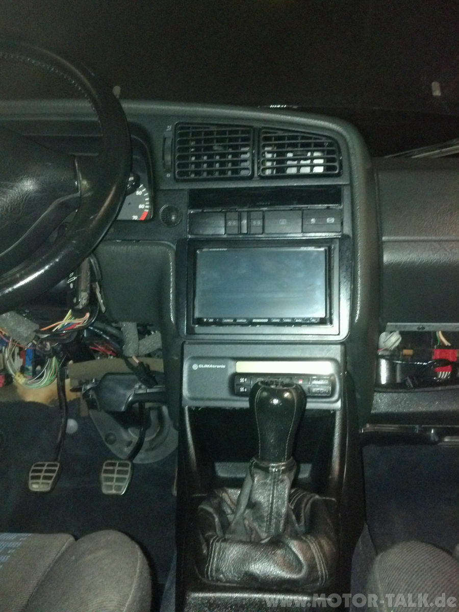 Passat 35i B4 Facelift Doppel-Din & Getränkehalter