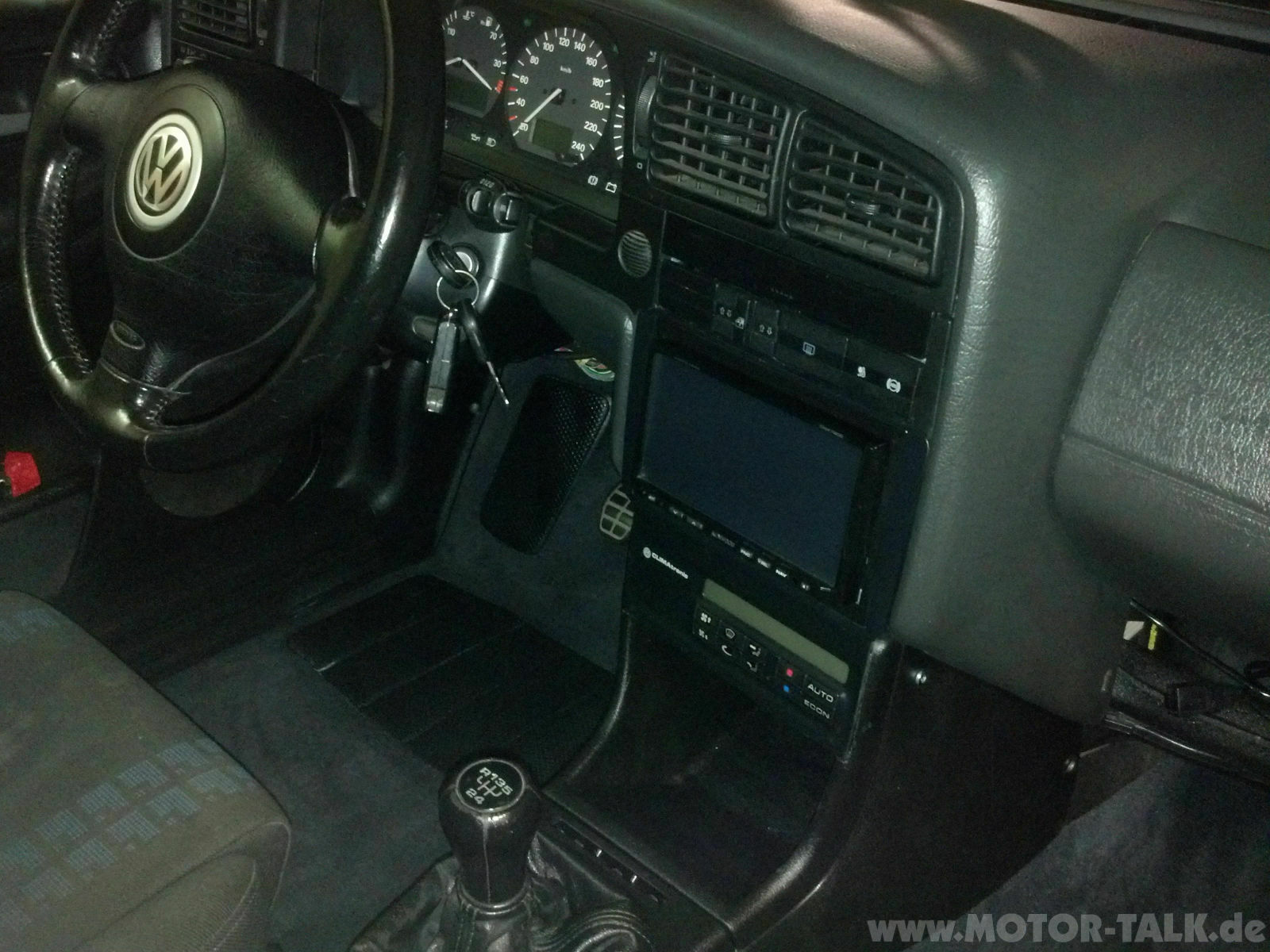 Passat 35i B4 Facelift Doppel-Din & Getränkehalter