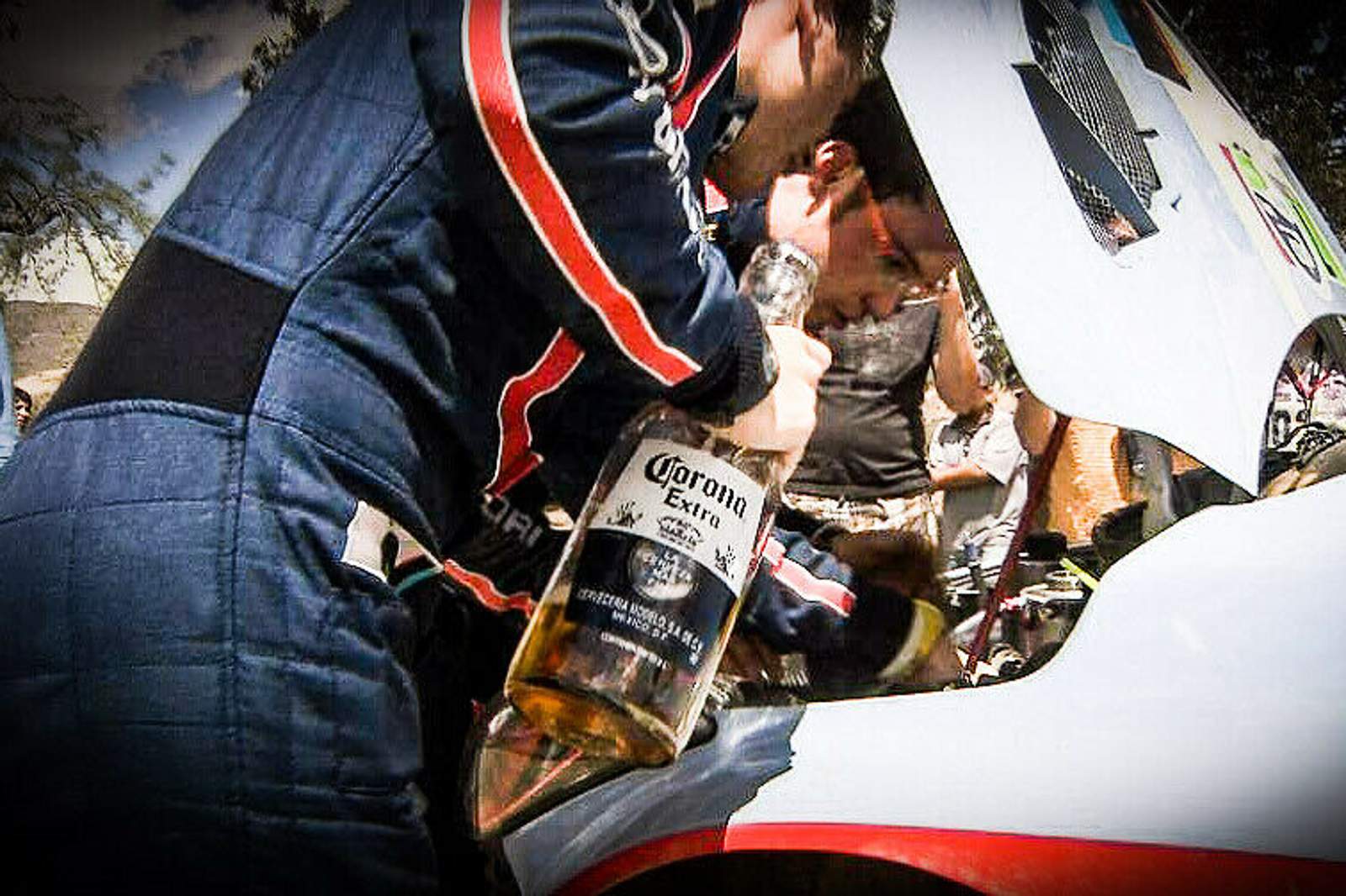 Diese Flasche Corona rettete Thierry Neuville seinen dritten Platz bei der Rally Mexiko